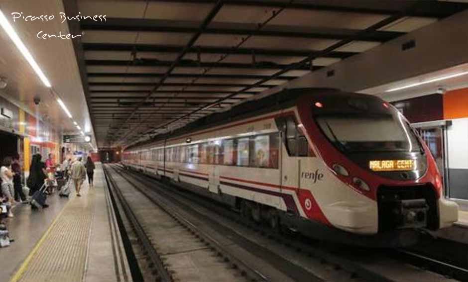 مطار ملقة على بعد 8 دقائق بقطار ركاب رينفي